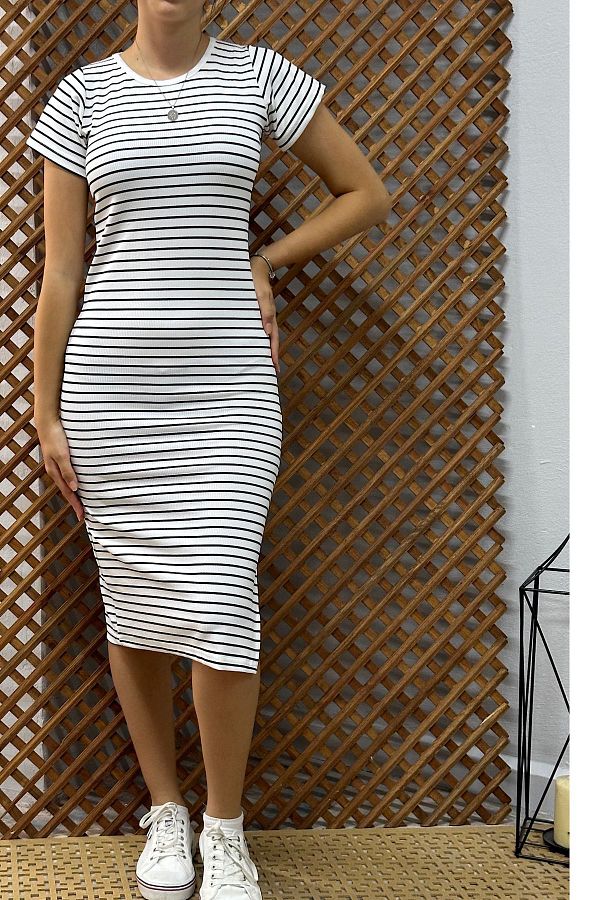 Moda Gulse White Twist Fabric Half Slit Dress Trendyol
