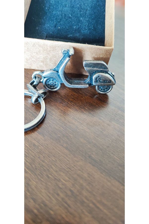 Butenin Atölyesi-Metal aged Vespa engine, key chain 1