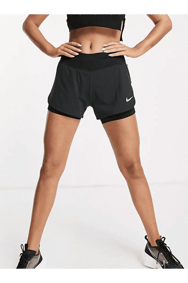 Nike eclipse short 2 in 1 new arrivals