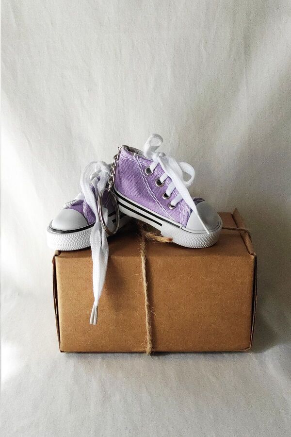 dudu kids Kraft Kutulu Lila Kampüs Ayakkabı Anahtarlık -7 cm -Çanta Süsü -Doğum Günü Hediyesi