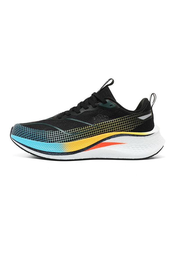 New model running shoes sale