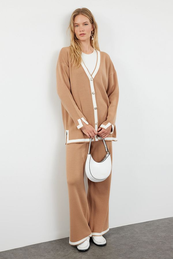 Trendyol Modest-Σετ ζακέτα και παντελόνι πλεκτά καμήλα - TCTAW25US00019 1
