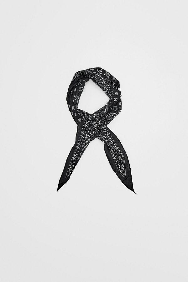 Stradivarius-Patterned Bandana 1