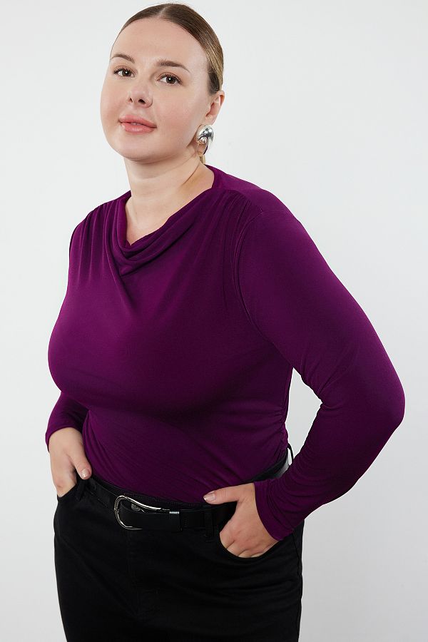 Trendyol Curve-Tělo v barvě Plum Plus velikosti - Stojací límec a podrobné informace TBBAW25CS00001 1