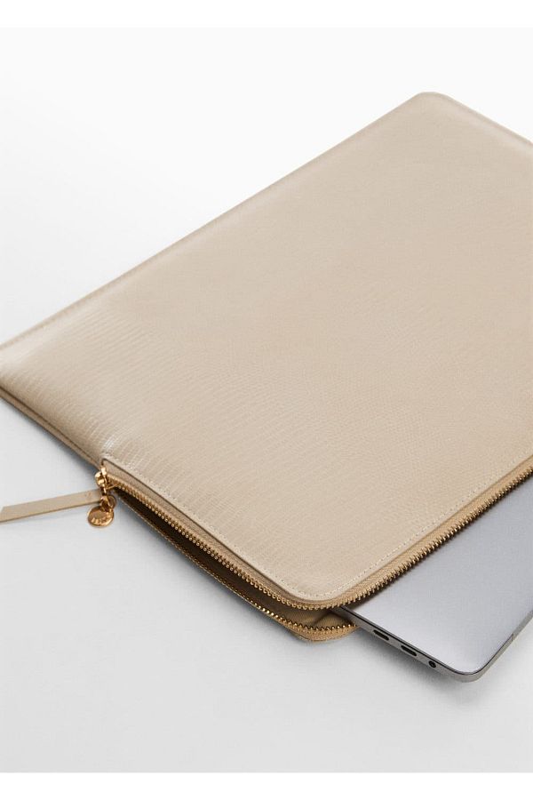 MANGO Woman-Pouzdro na notebook s hadím vzhledem 1
