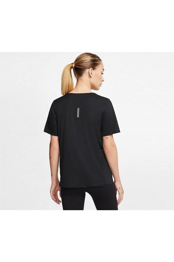 Nike Women s Training T Shirt city Sleek Short sleeve Running Trendyol