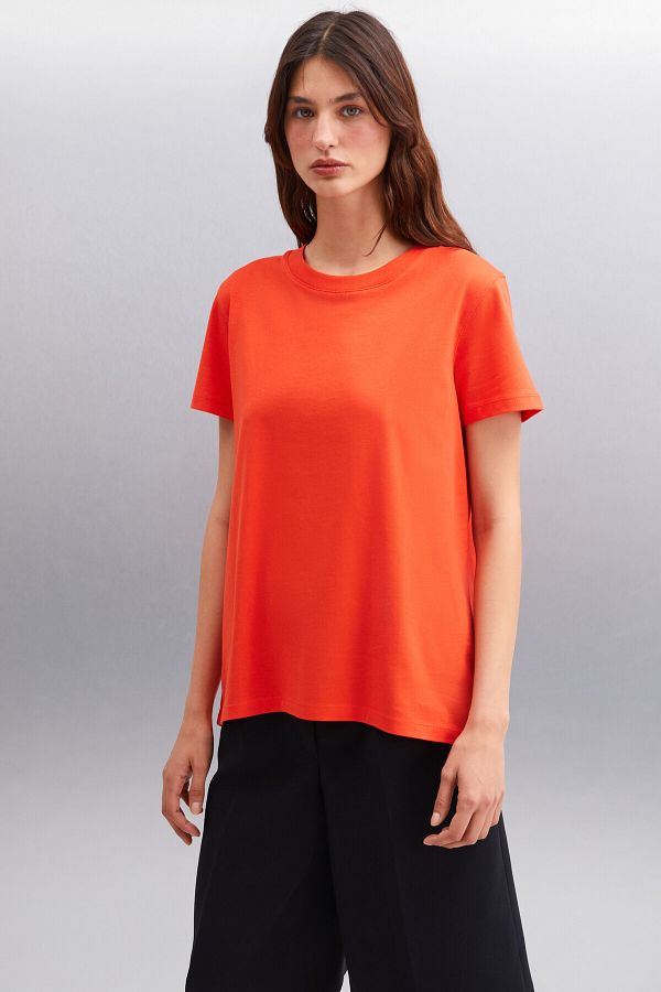 GRIMELANGE-Samantha Damen – 100 % Bio-Baumwolle, bequeme Passform, rotes Strick-T-Shirt mit langem Rücken 1