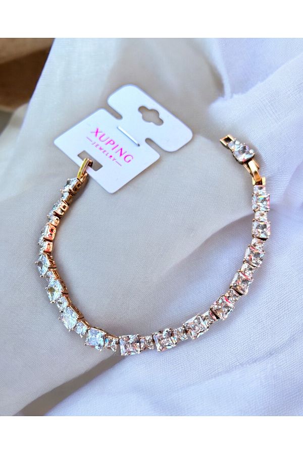 Glamoura Women s Xuping Square Zircon Stone Bracelet Non Tarnish Steel 2 Years Warranty Trendyol