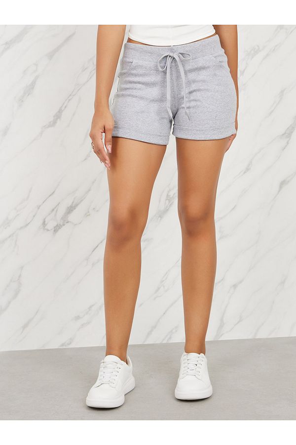 Styli Roll Up Hem Drawcord Waist Shorts with Pockets Trendyol