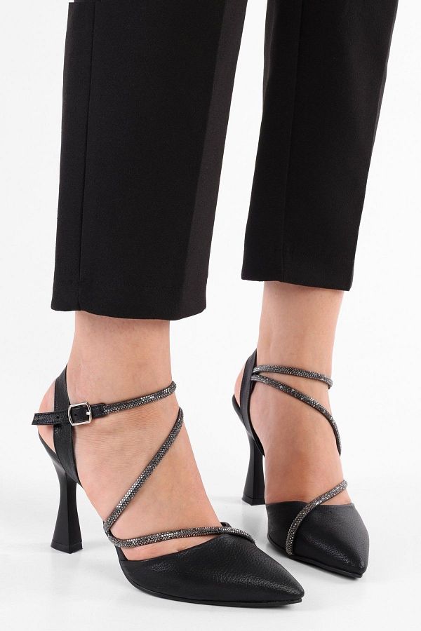 SOLMAZ-Black Stone Detailed Berta Evening Dress Shoes 1