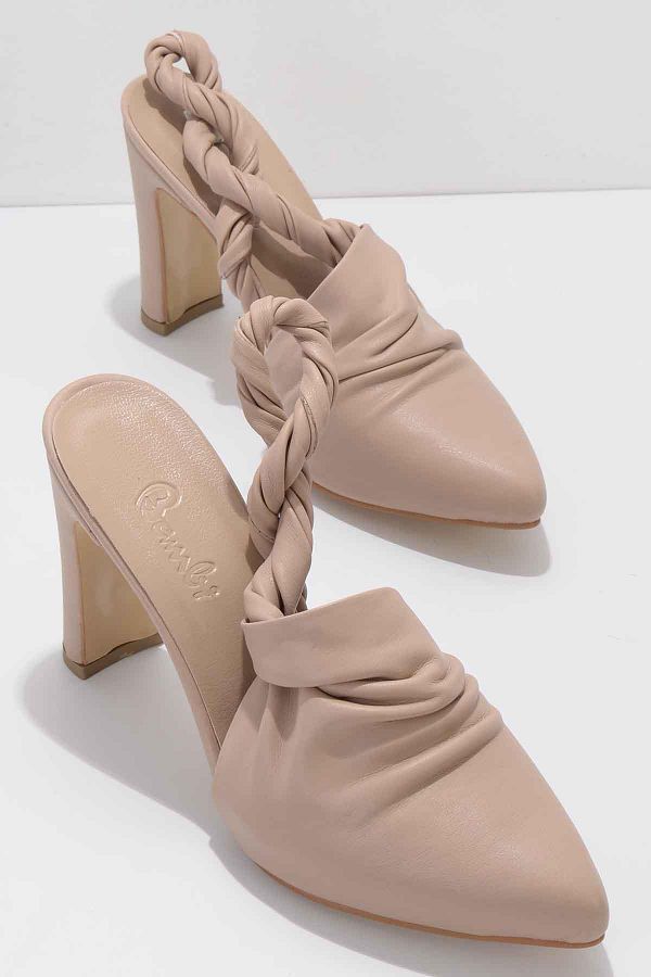 Flesh colored dress shoes 2025
