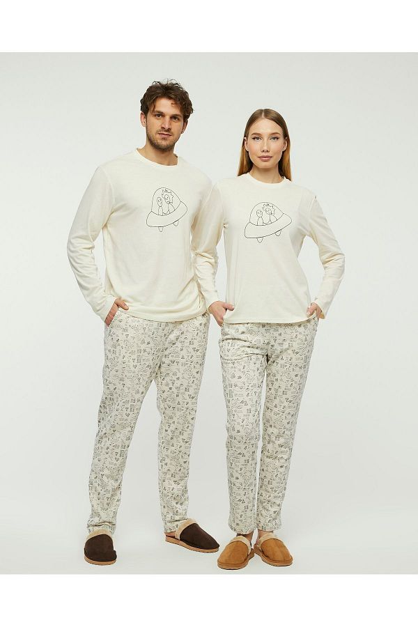 YHGTEKST L White Space Themed Romantic and Comfortable Lover Couple Pajamas Set Trendyol