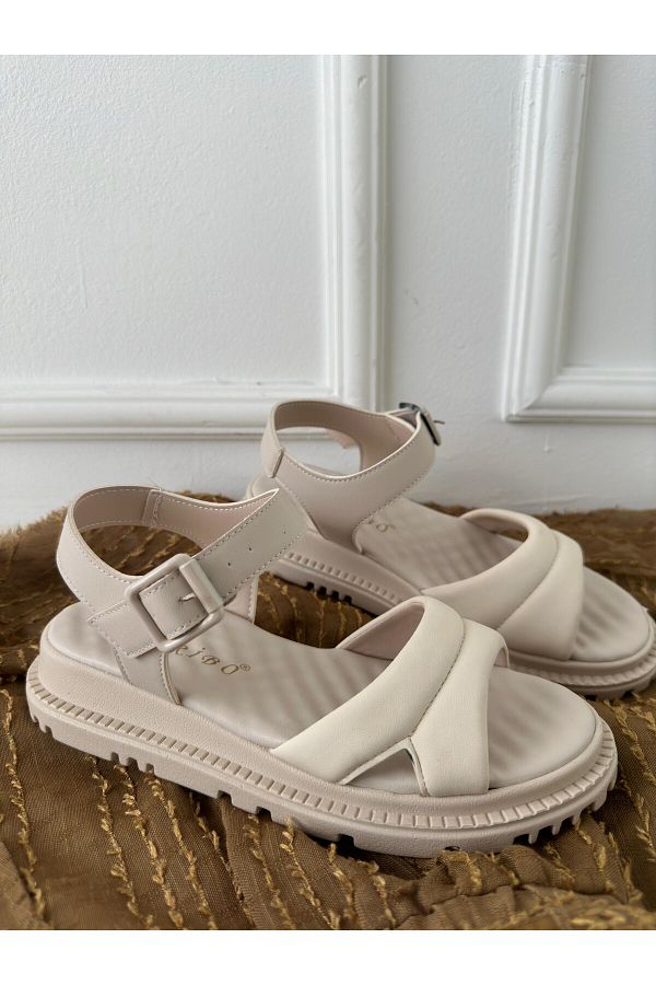 K G foot rest Black Leather Sandals CLZ943 Model Trendyol
