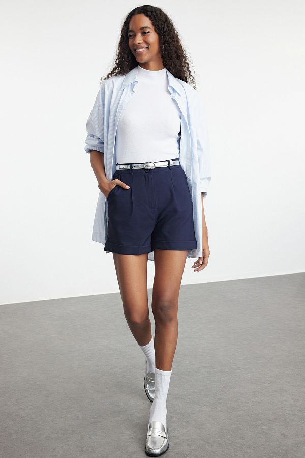 Trendyol Collection-Темно-синій тканий сорт Regular Fit TWOSS21SR0478 1
