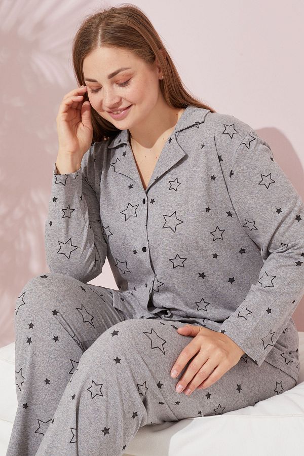 Siyah İnci-Plus Size Gray Star Patterned Cotton Pajama Set - Buttoned and Oversize 1
