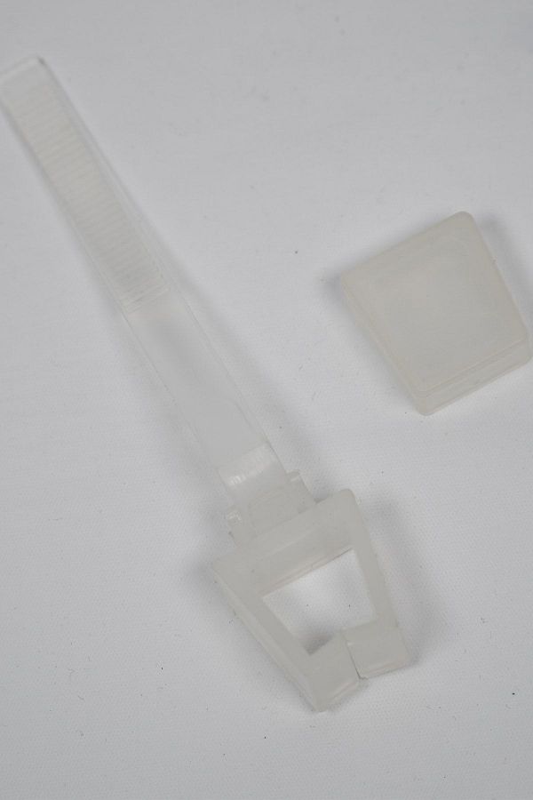Konur Store-Rustic Curtain Cornice Rail Clamp and Cover Transparent Color - 48 Pieces 1