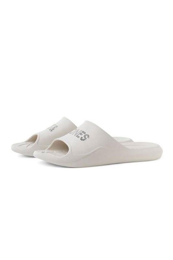 Moonbeam slippers sale
