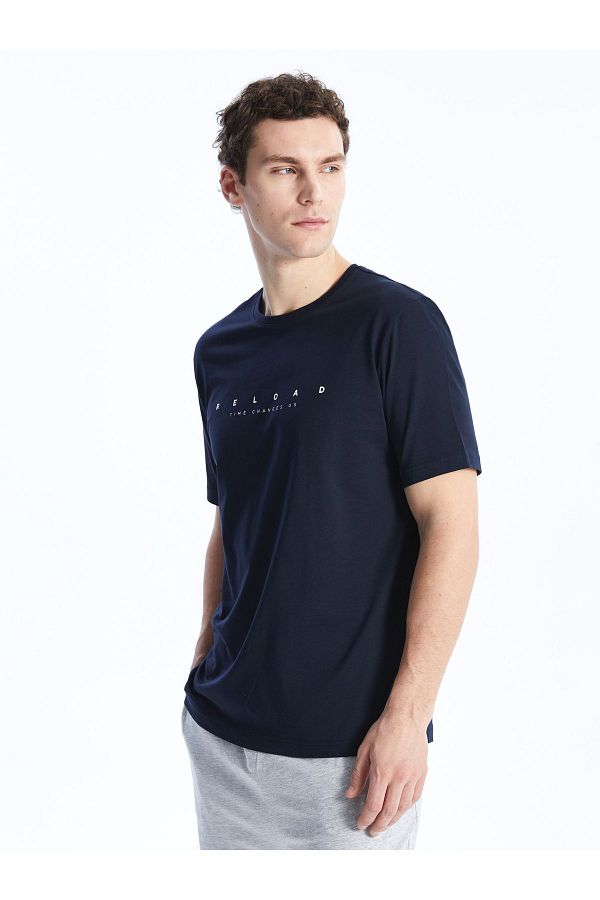 LC Waikiki-Σετ ανδρικών πιτζάμες - Standard Fit και σορτς 1