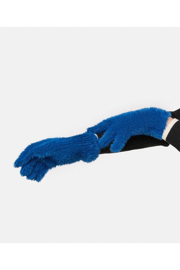 Twist-Glove Plush Glove Shoes 1