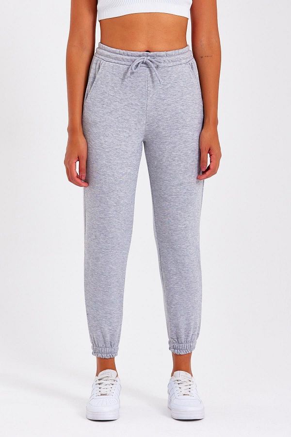CrazyShopping Women s Sweatpants Comfortable and Stylish Design Trendyol