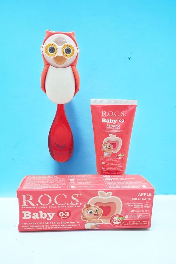 R.O.C.S. Rocs Baby Owl Bakım Seti - Bebek Diş Macunu + Diş Fırçası + Flipper Baykuş Saklama Kabı