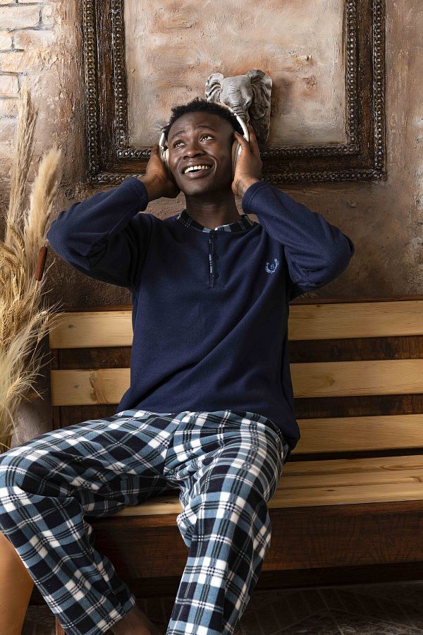 Sude HOMEWEAR MEN S POLAR PYJAMAS SET Trendyol