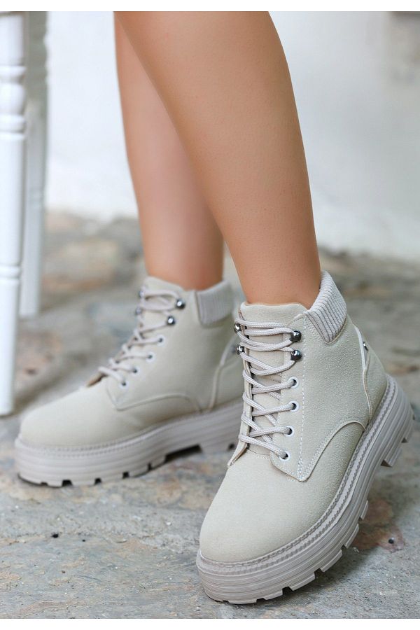 K&g women's boots shop