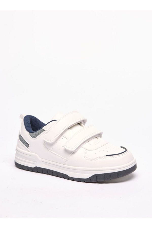 Oaklan by Shoexpress-LBL by Shoexpress Panelled Sneakers with Hook and Loop Closure 1