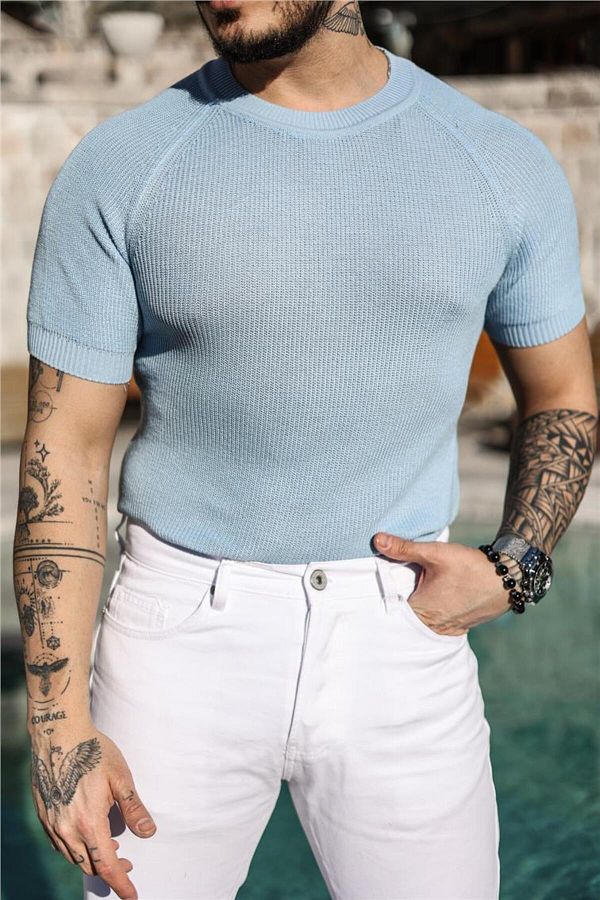 Baby blue t shirt outfit online