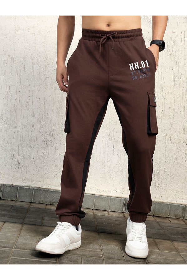 Hubberholme By Styli Regular Fit Contrast Panel Printed Joggers Trendyol