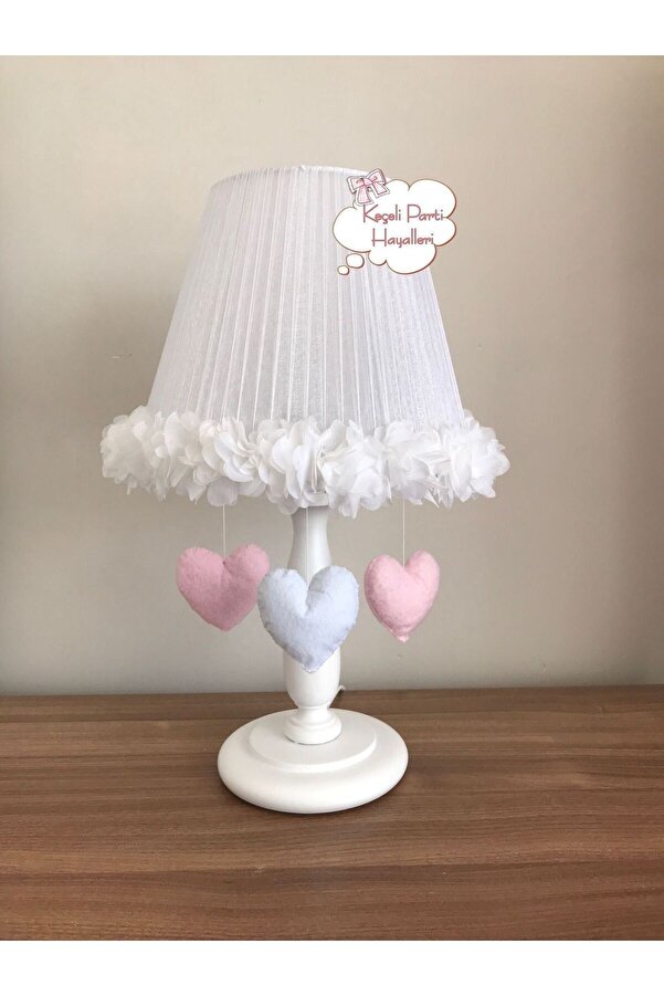 Keçeli parti hayalleri bebek çocuk odası abajur beyaz çiçek kalp açık pembe
