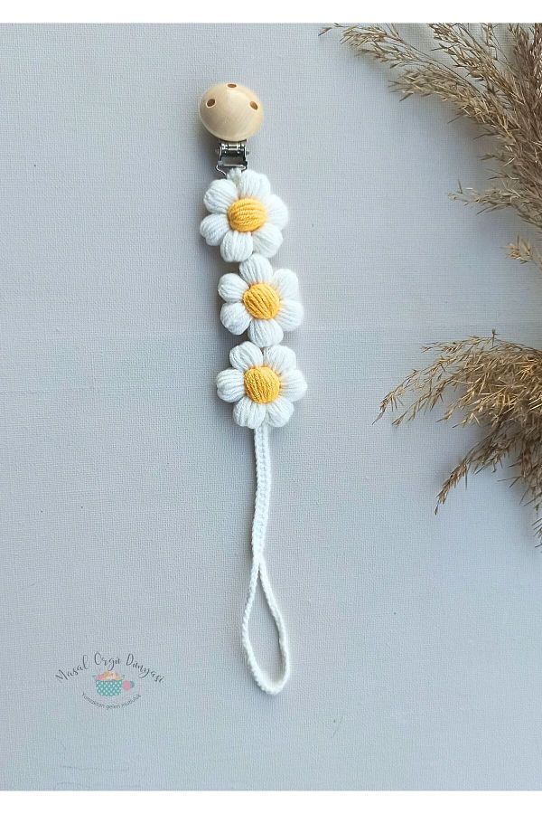 Masal Örgü Dünyası-Puff Daisy Pacifier Strap / Chain New Collection from Natural Strings 1