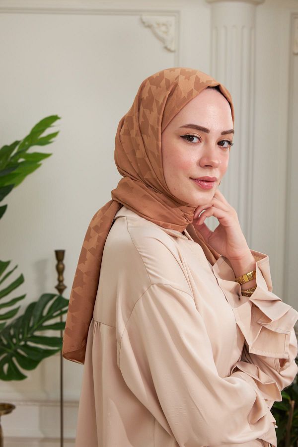 İpekhan-Jacquard Series Silk and Caramel Jacquard Houndstooth Patterned Shawl - 9000-15 1