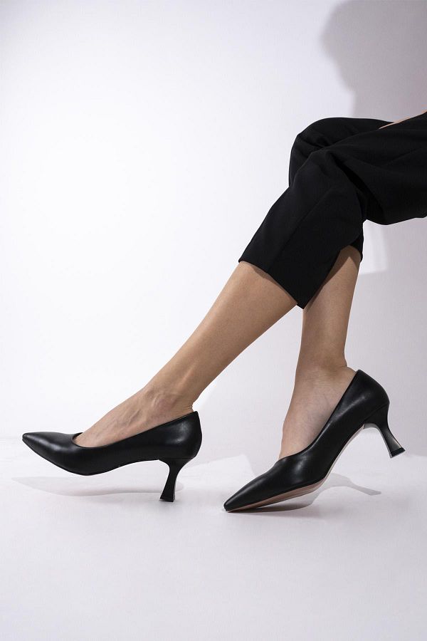 Matte black heels shop