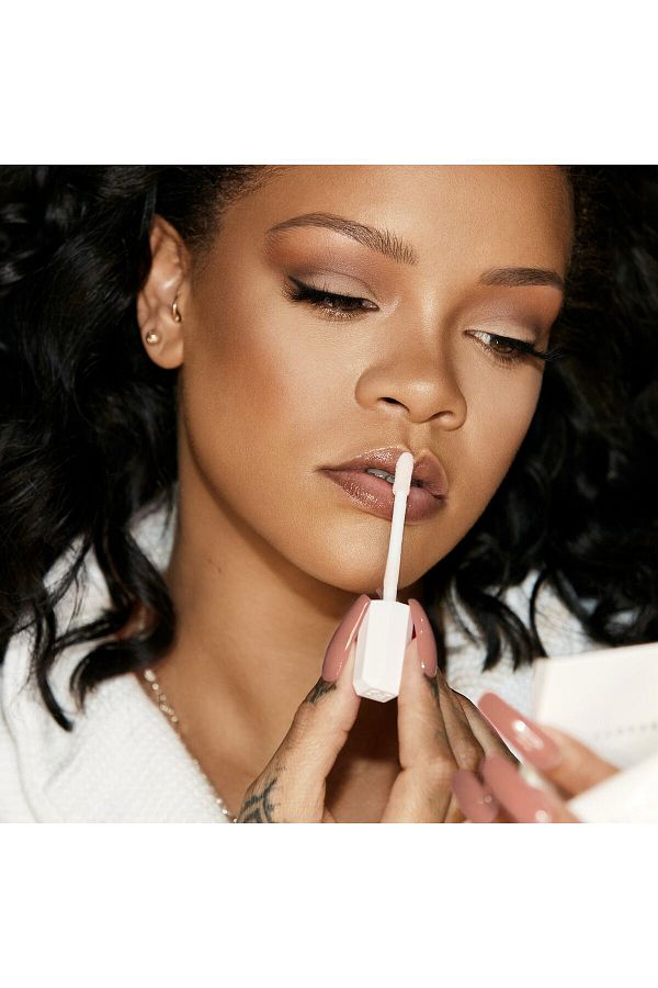 Fenty beauty pro kisser luscious lip balm clearance