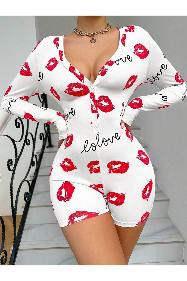 the DIFFerent-love lip Printed Pajama Jumpsuit 1