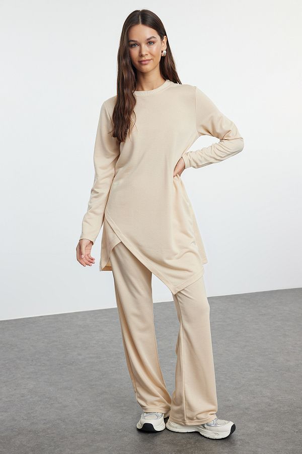 Trendyol Modest-Кремовий асиметричний виріз літнього костюма для подорожей з трикотажним верхом і низом TCTAW25US00062 1