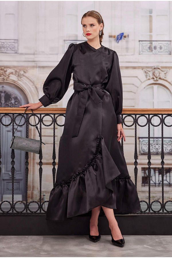HEQA Black TaFFeta KaFtan Frilly Trendyol