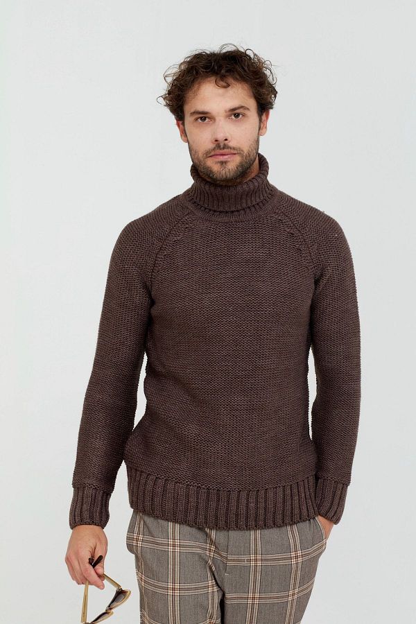 Thick turtleneck hotsell