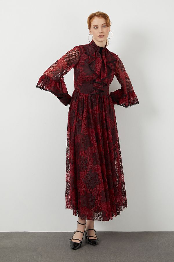 GIZIA Red Lace Dress Flounced Case Pleated Skirt and Lined Trendyol