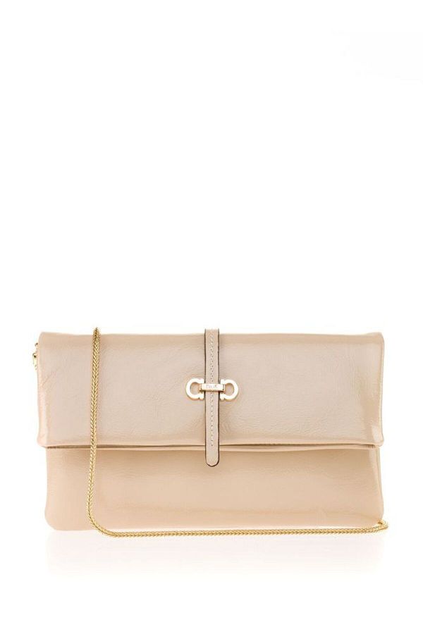 bilik deri Beige Wrinkled Patent Leather Women s Portfolio Clutch Bag Blm P 02 Trendyol