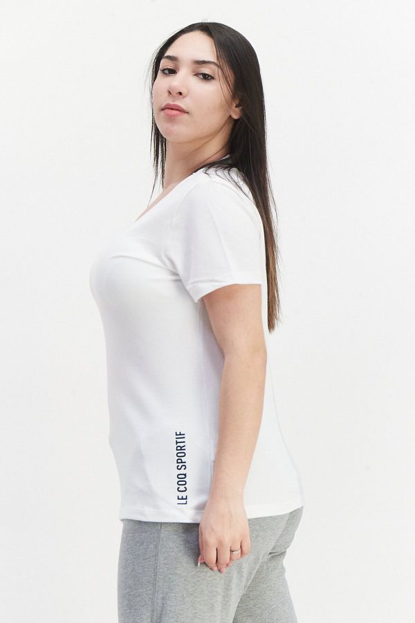 Le coq sportif sportswear store