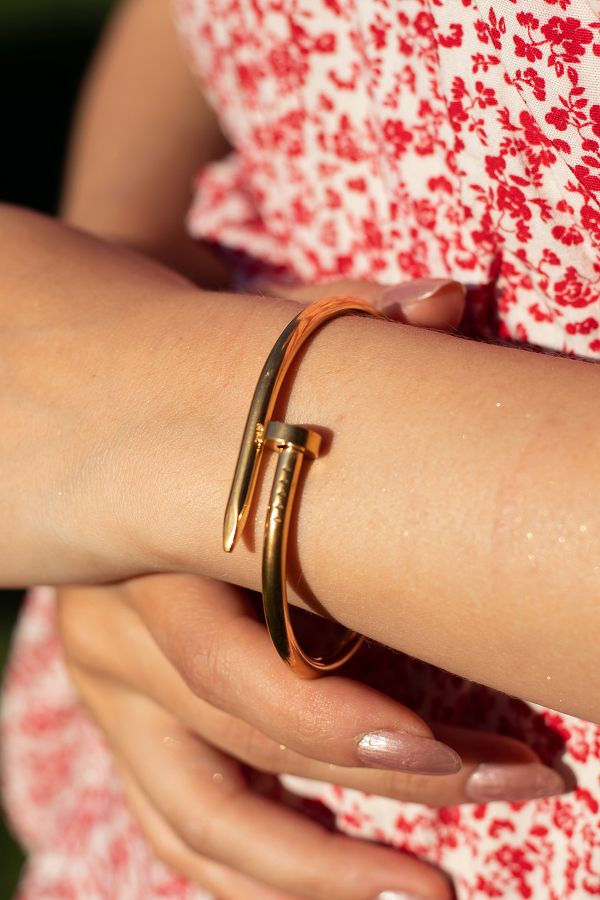 Gold handcuff bracelet hot sale