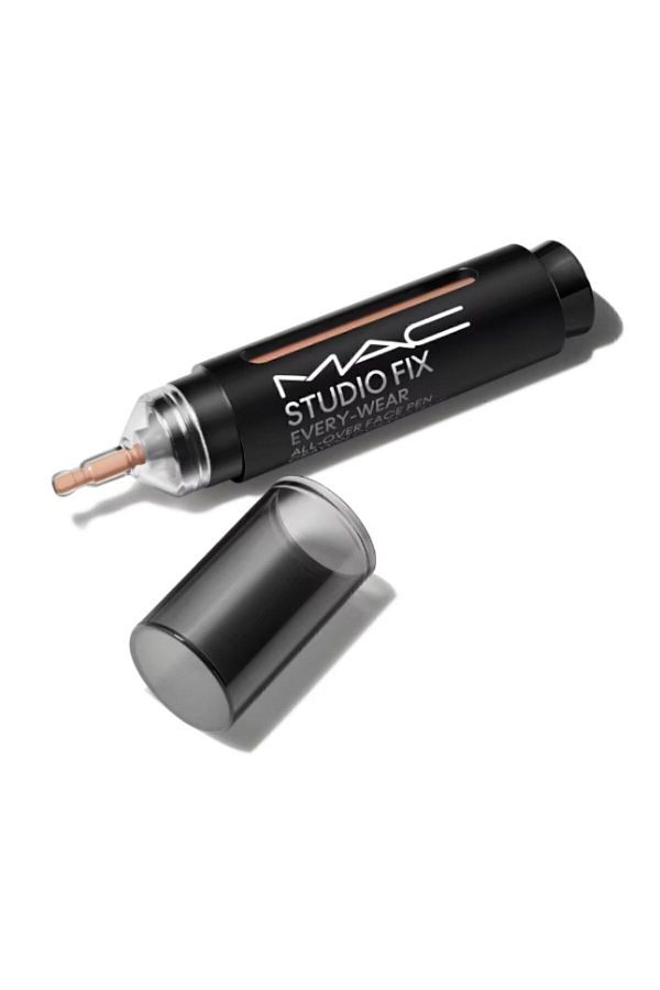 M.A.C-NC20 / STUDIO FIX EVERY-WEAR ALL-OVER 2 IN 1 CONCEALER AND FONDETEN 1