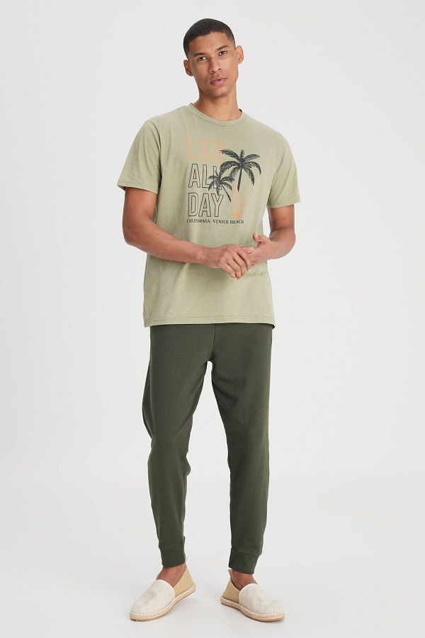 Lee KhakiSweatpant SlimFit Regular Waist Sweatpants Trendyol