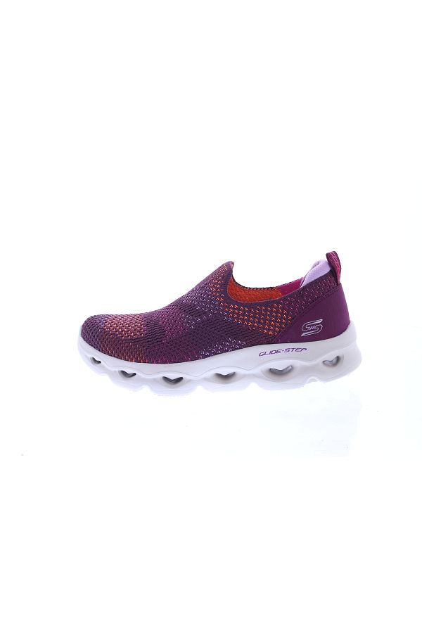 Skechers cut shoe 2025