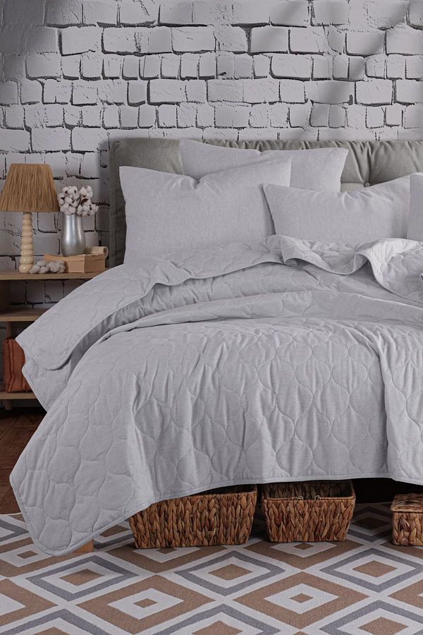Eponj Home-Solid Gray Single Quilted Bedspread Set 1