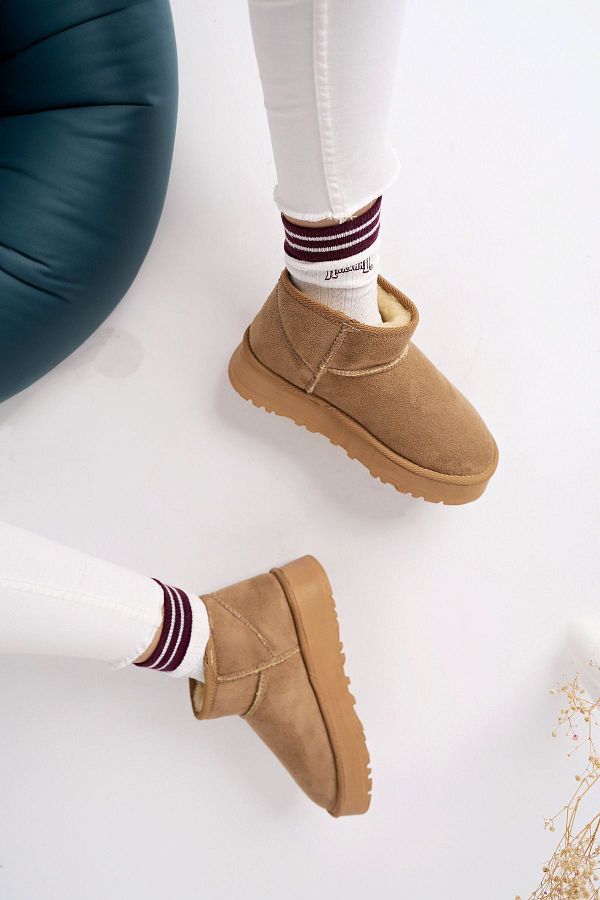 camaiore-Botine mini din piele întoarsă maro camel cu pantofi de damă cu talpa plata cu blana in interior 1