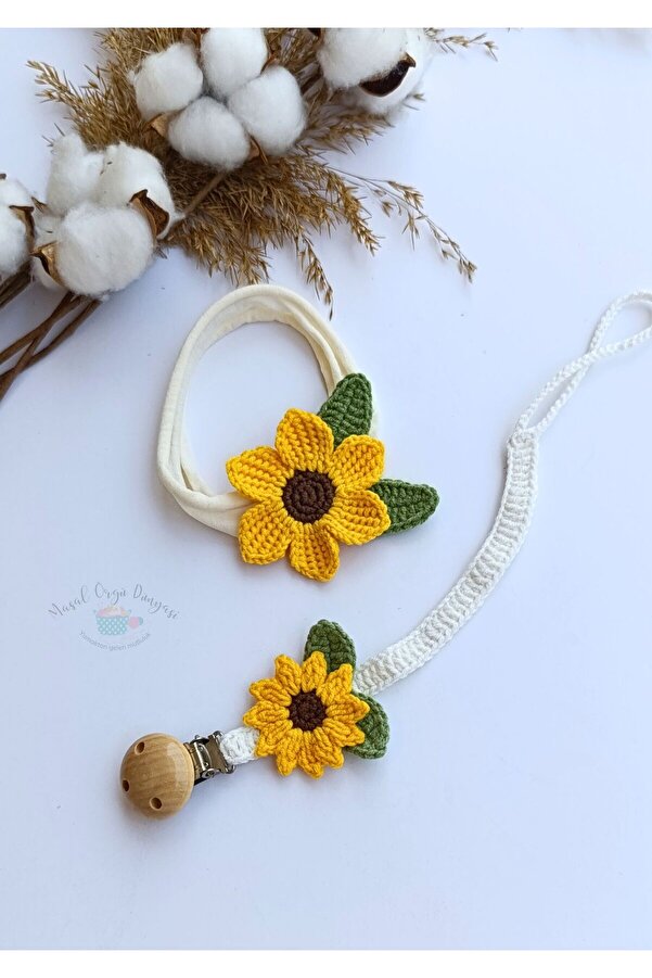Masal Örgü Dünyası Ayçiçeği Temalı Bebek Bandana & Emzik Askısı Set