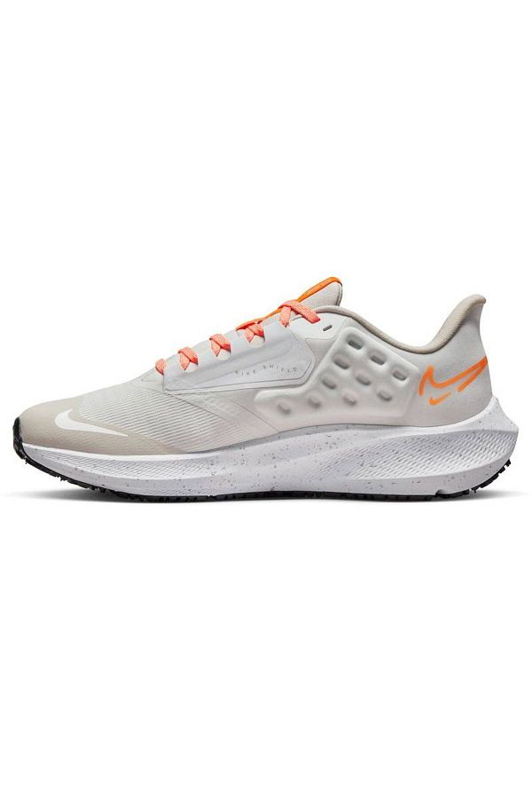 Nike air zoom pegasus shield women's best sale
